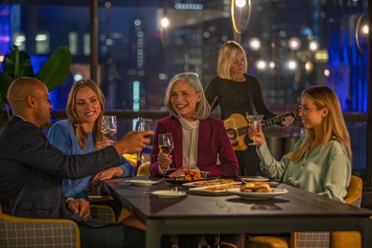 Voco Chicago Downtown - Riverwalk By Ihg מראה חיצוני תמונה