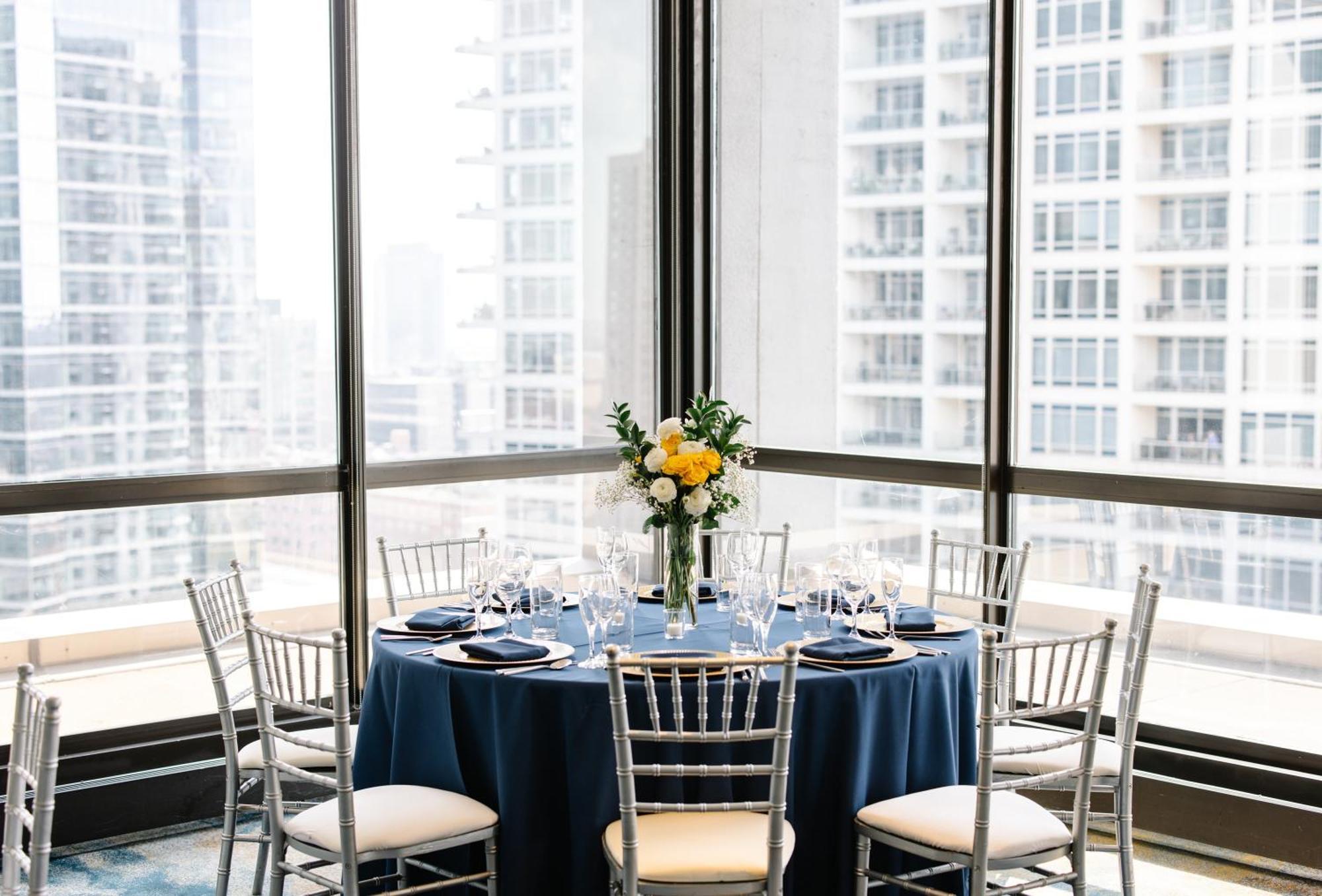 Voco Chicago Downtown - Riverwalk By Ihg מראה חיצוני תמונה