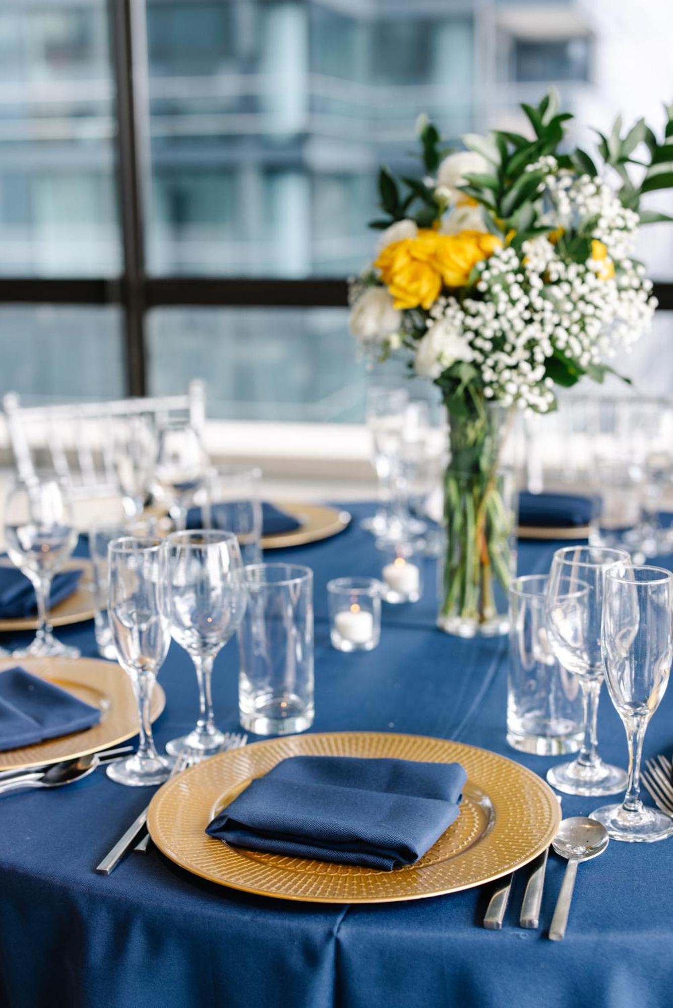 Voco Chicago Downtown - Riverwalk By Ihg מראה חיצוני תמונה