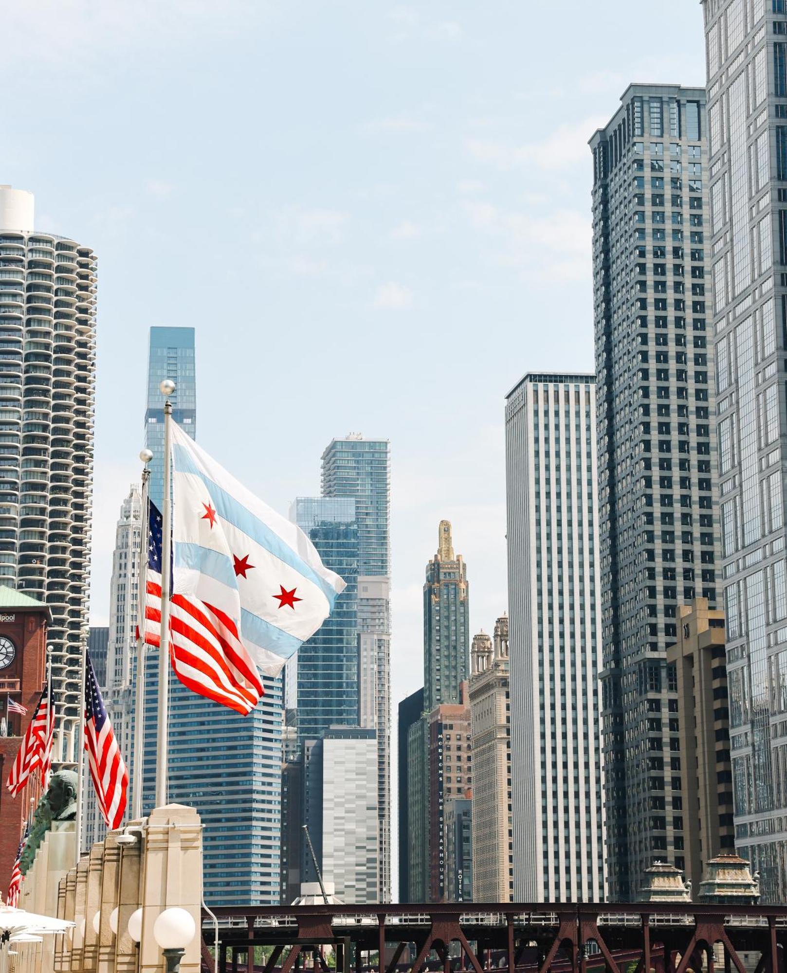 Voco Chicago Downtown - Riverwalk By Ihg מראה חיצוני תמונה